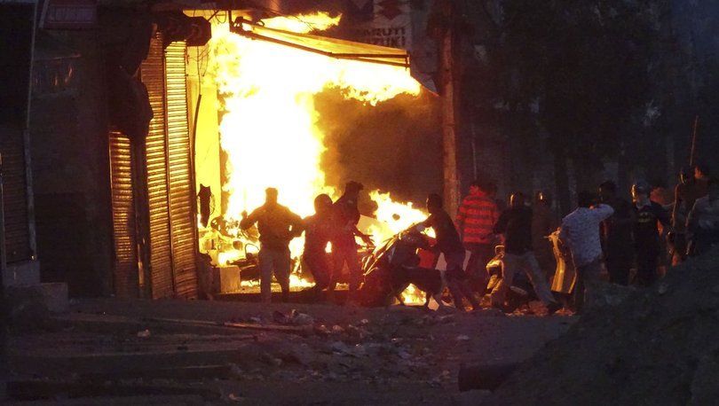 Hindistan'daki sokak çatışmalarında ölü sayısı 20'ye yükseldi