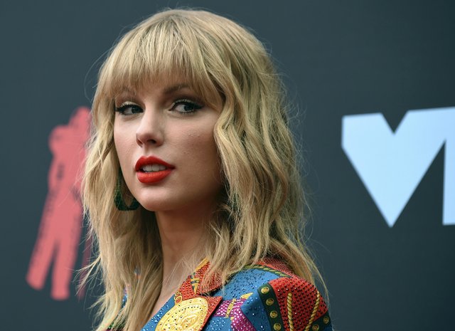 Taylor Swift 'The Man' klibi için erkek oldu - Magazin haberleri