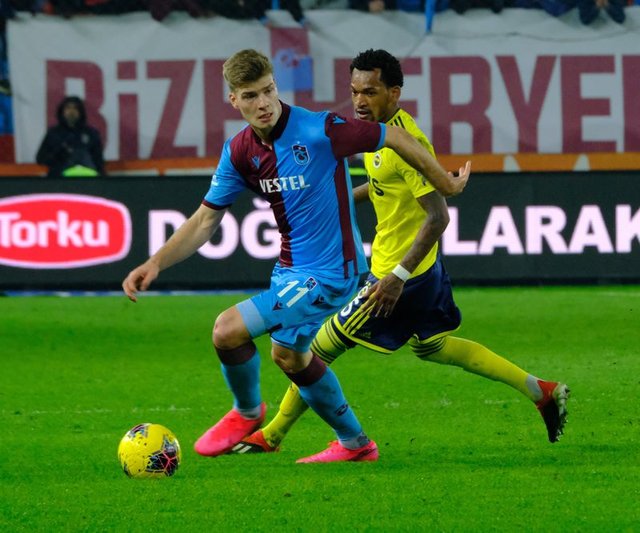 Trabzonspor Fenerbahce Maci Muhtemel 11 Leri Trabzonspor Fenerbahce Maci Hangi Kanalda Saat Kacta Turkiye Kupasi Ts Fb Maci Icin Nefesler Tutuldu Futbol Haberleri