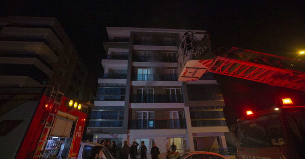 Ankara Da 6 Katli Binada Yangin Son Dakika Haberleri