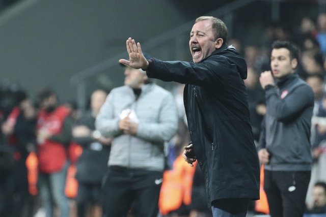 R�dvan Dilmen: Be�ikta�, Galatasaray'� yenerse...