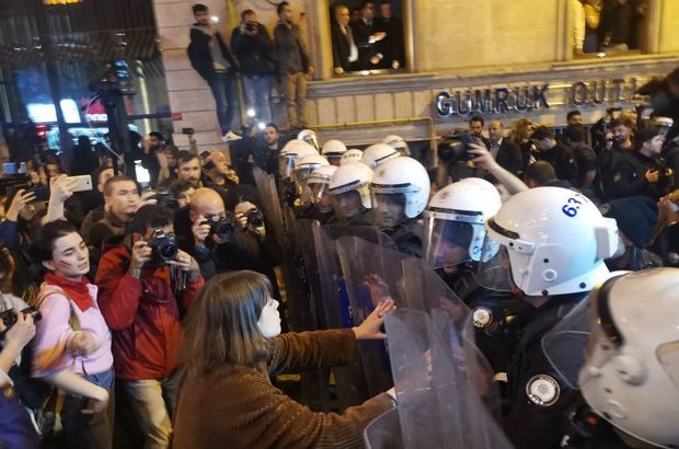 Taksim'de 34 kişi gözaltına alındı