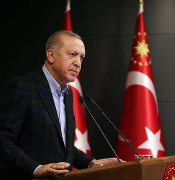 Cumhurbaşkanı Recep Tayyip Erdoğan koronavirüs tedbirlerine ilişkin açıklama yapıyor