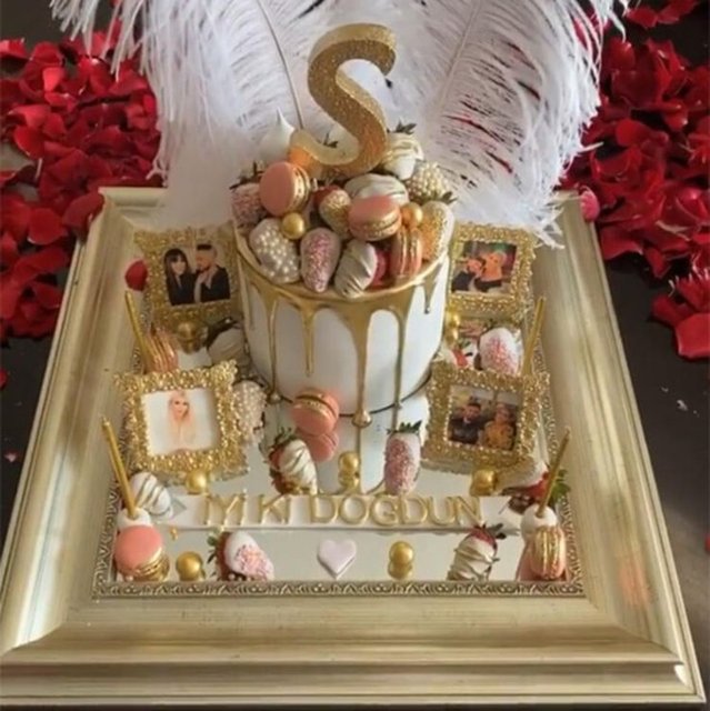 Selin Ci�erci'ye e�inden do�um g�n� s�rprizi