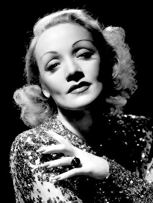  Marlene Dietrich