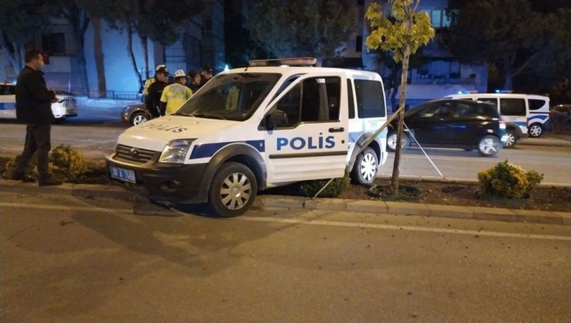 Denizli'de polis aracı kaza yaptı