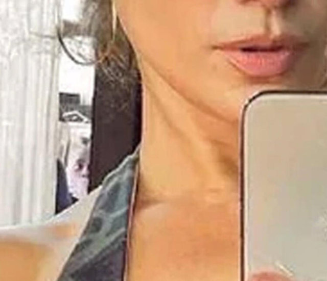 Jennifer Lopez'in o fotoğrafındaki sır ortaya çıktı - Magazin haberleri