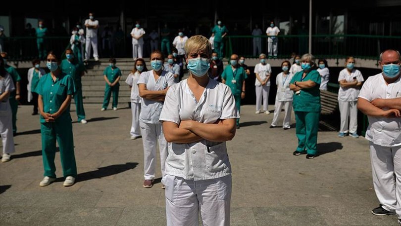 İspanya'da sağlık çalışanları sokağa indi