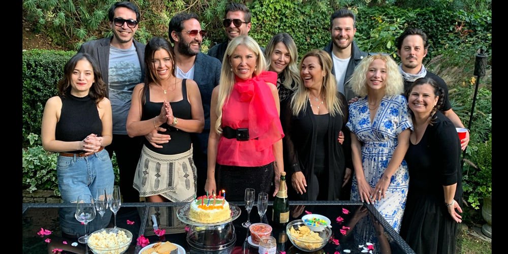 Los Angeles'ta sürpriz doğum günü...