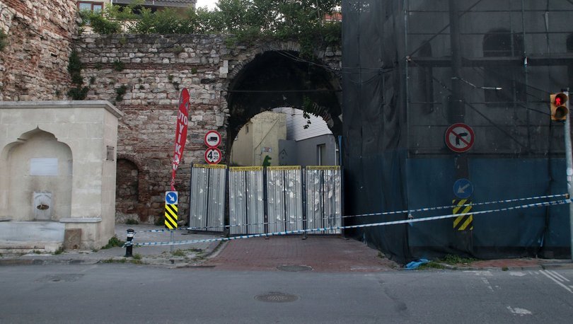 Son dakika haberler... Haliç Surları'nın Cibali Kapısı, araç ve yaya geçişine kapatıldı