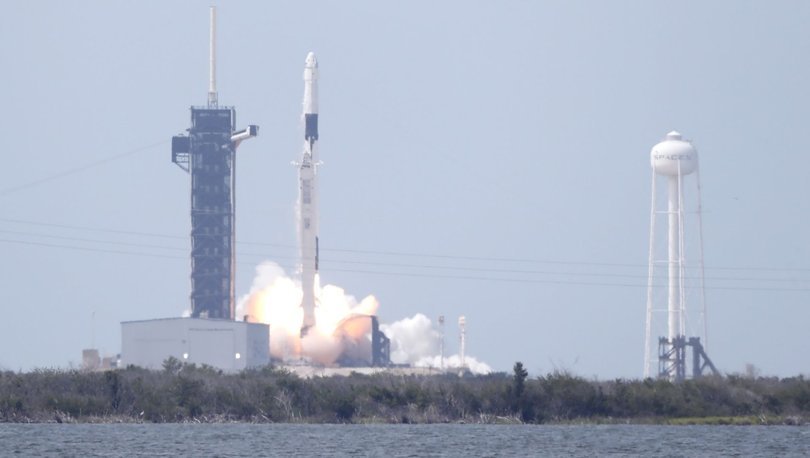 SpaceX, Crew Dragon uzay aracını bugün başarılı bir şekilde fırlattı