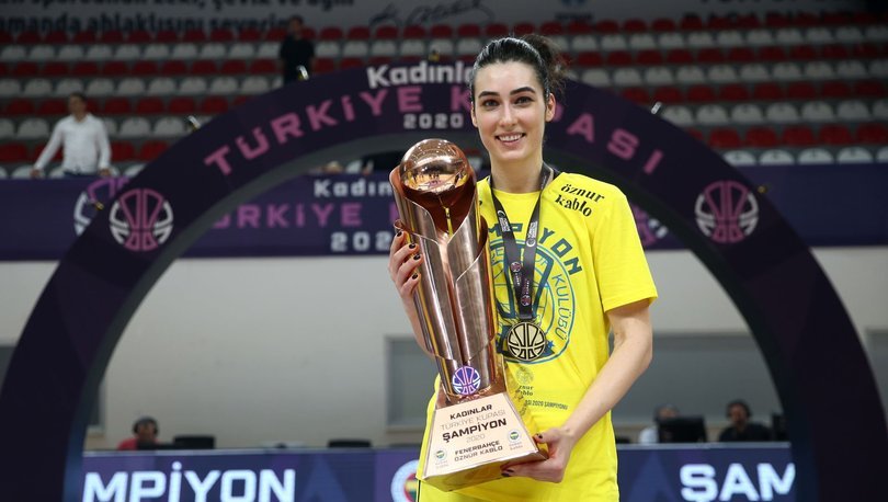 Fenerbahçe Kadın Basketbol Takımı'nda imza şov!
