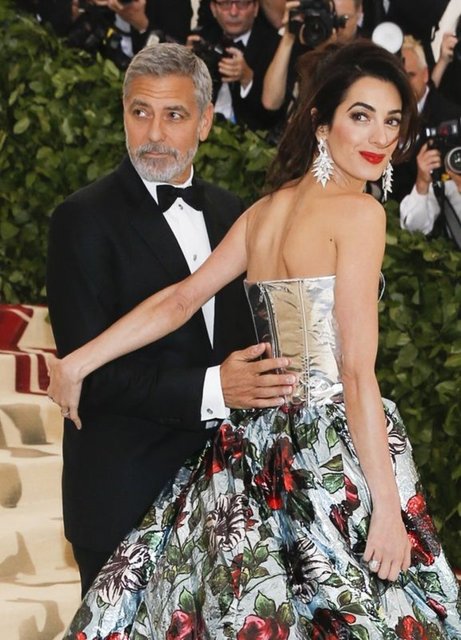 Amal ve George Clooney'den Suriyeli çocuklar için okul - Magazin haberleri