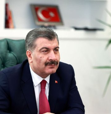 Sağlık Bakanlığı bünyesinde kurulan Toplum Bilimleri Kurulu, Bakan Fahrettin Koca başkanlığında ilk kez toplandı. Sağlık Bakanı Koca, kurulun yapacağı çalışmalar hakkında, "Bundan sonraki süreçte, riskin devam ediyor olmasına rağmen, tedbirlere karşı bir direnç gelişmesi endişesini taşıyoruz. Öncelikli konularımızdan biri budur" dedi