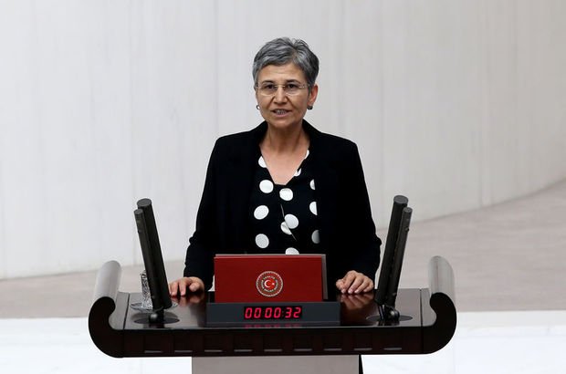 HDP'li Leyla Güven tahliye edildi