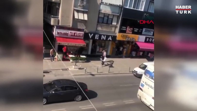 İzmir'de 2 grup arasında çekiçli sopalı kavga
