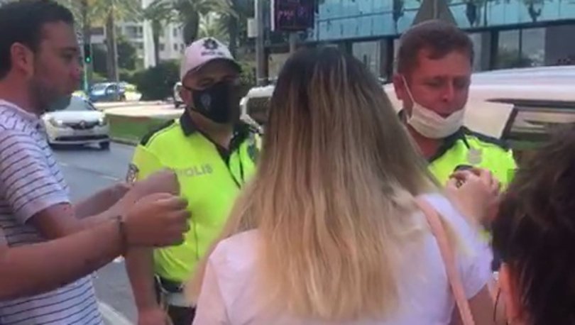 Deprem paniğinde ceza kesmeyip maske dağıttılar-haberler