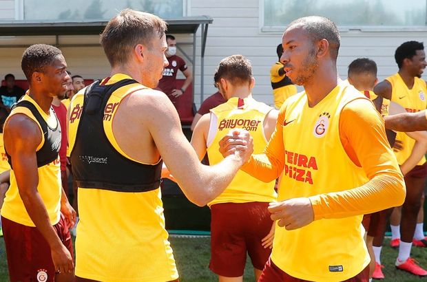 Galatasaray'da bir ayrılık daha!