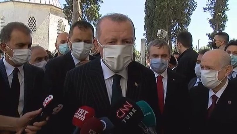 Son dakika! Cumhurbaşkanı Erdoğan'dan Fatih'in türbesine ziyaret! 350 bin kişi Ayasofya'da Cuma namazı kıldı