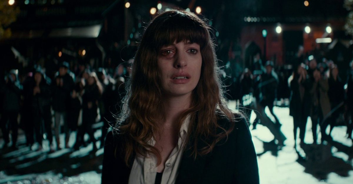 Энн хэтэуэй моя девушка монстр. Моя девушка 2016. Моя девушка 2016. Моя девушка 2016. Энн хэтэуэй моя девушка монстр.