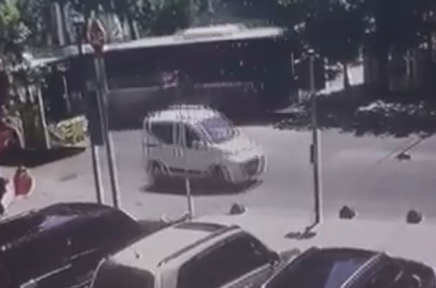 Kadıköy'deki otobüs kazasının yeni görüntüleri çıktı!