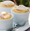 Son yıllarda ünü giderek artan tatlılardan vanilyalı sufle, deneyenleri lezzetiyle hayran bırakıyor. Vanilyalı sufle restoran ve kafelerde tüketildiği gibi ev yapımı olarak da hazırlanabiliyor. Peki vanilyalı sufle nasıl yapılır? İşte tarifi ve püf noktaları...