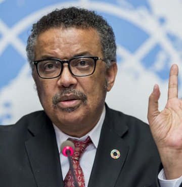 Dünya Sağlık Örgütü (DSÖ) Genel Direktörü Dr. Tedros Adhanom Ghebreyesus, 100 yıl önce ortaya çıkan İspanyol gribi ile yeni tip koronavirüsü (Kovid-19) karşılaştırarak, "Küreselleşme, yakınlık ve bağlanmışlık gibi dezavantajlarımız var. Fakat gelişmiş teknoloji gibi bir avantajımız var. Dolayısıyla, bu salgını (Kovid-19) iki yıldan daha kısa bir sürede bitirmeyi umuyoruz" dedi