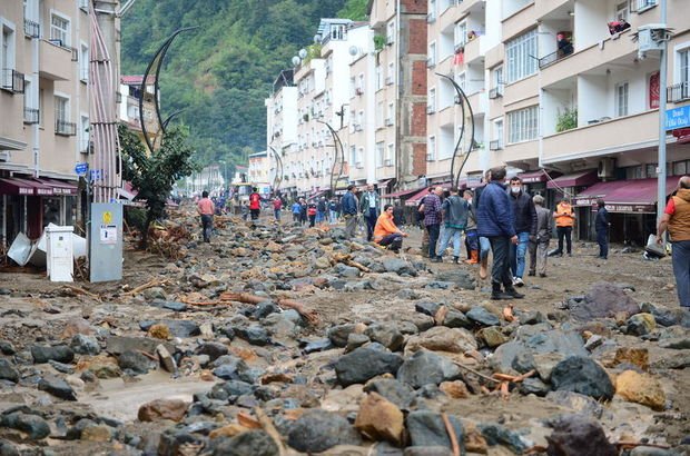 Yıktı geçti! Şok görüntüler