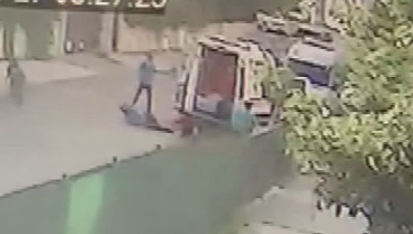 Pendik'te ambulans şoförüne silahlı saldırı kamerada