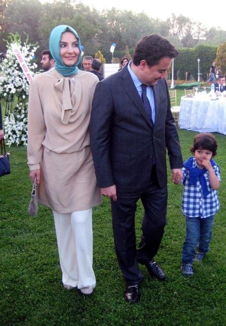 Babacan çiftinin oğulları Emir ile 2014 yılında gittikleri bir düğünden.