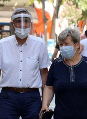 Hafta sonu sokağa çıkma yasağı olacak mı? 65 yaş üstü yasak olan iller hangileri?