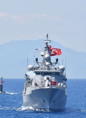 Türkiye Doğu Akdeniz'de atış eğitimleri için 2 ayrı Navtex yayınladı