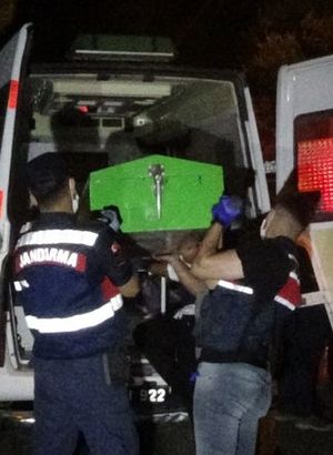 Uşak'ta yaşlı adam evinde bıçaklamış halde ölü bulundu