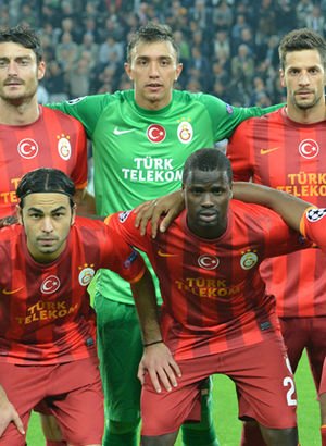 Galatasaray'ın eski futbolcuları, kulüpten farklı görevlere getirildi