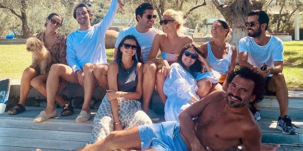 Yakın dostlardan eğlenceli buluşma