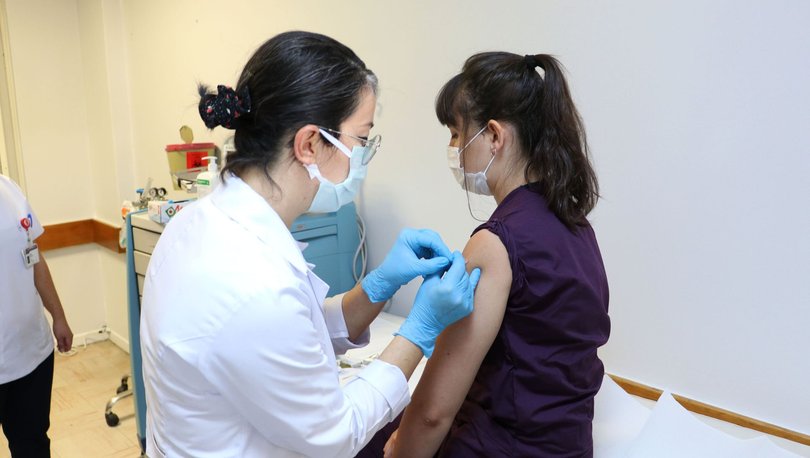 Son dakika müjdesi! Türkiye'de ilk koronavirüs aşısı yapıldı