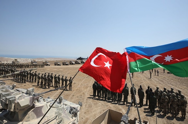 Dağlık Karabağ: Azerbaycan'ın askeri kapasitesini geliştirmesinde Türkiye nasıl rol oynadı?