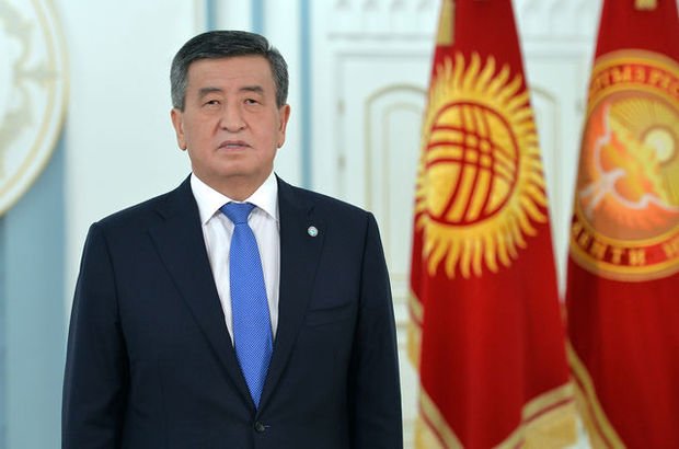 Kırgızistan Cumhurbaşkanı'ndan 'görevi bırakma' şartı