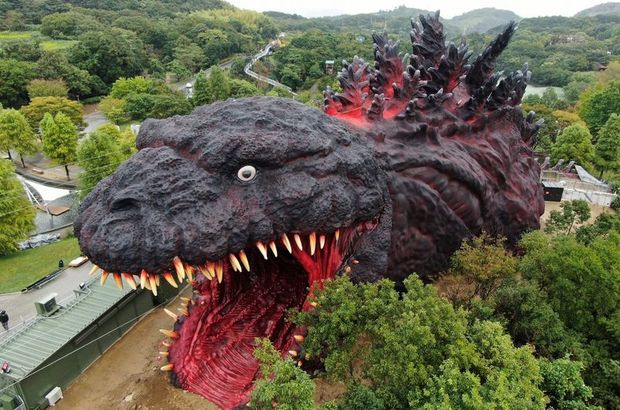 Dünyanın ilk gerçek boyutlu Godzilla parkı açılıyor
