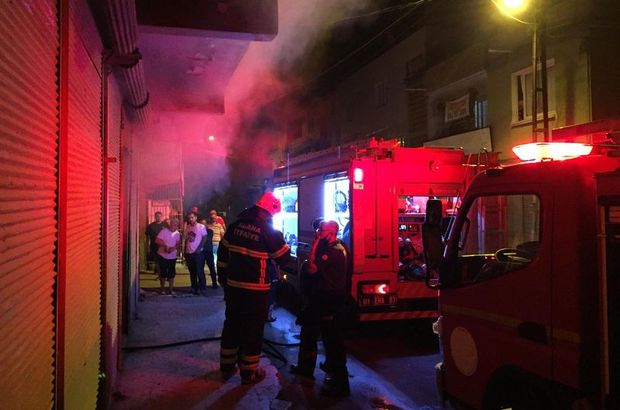 Adana'da mobilya atölyesinde yangın