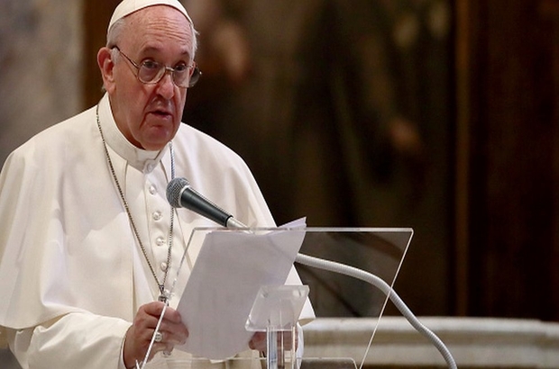 Papa Francesco, eşcinsellere medeni birliktelik hakkını savundu