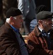 EGT nedir? Soruları emeklilik için prim gününü dolduran vatandaşlar tarafından merak konusu oldu. EYT’lilere, emeklilikte güne takılanların (EGT) ekleneceği yorumları yapılıyor. İşte emeklilikte güne takılanlar ile ilgili son durum