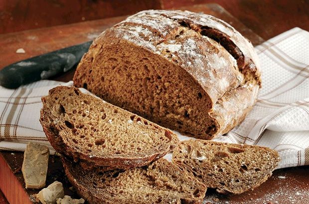 Evde tam buğday ekmeği yapımı için pratik tarifler