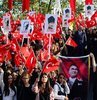Yarın 29 Ekim Cumhuriyet Bayramı. Resmi Gazetede yayımlanan karara göre 28 Ekim çarşamba günü yarım gün çalışılmasına karar verildi. Yarım günlük mesai kararının ardından vatandaşlar "bankalar, PTT, eczaneler, kargolar açık mı, kapalı mı?" diye merak etmeye başladı. Peki öğleden sonra remi tatil sayılacak olan 28 Ekim