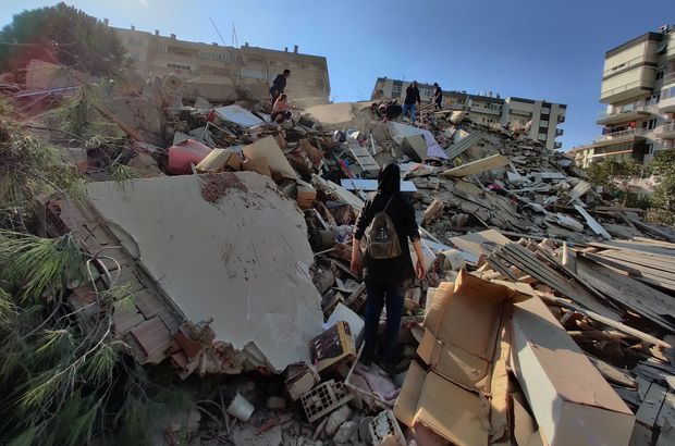 6,6'lık depremin ardından İzmir'den fotoğraflar