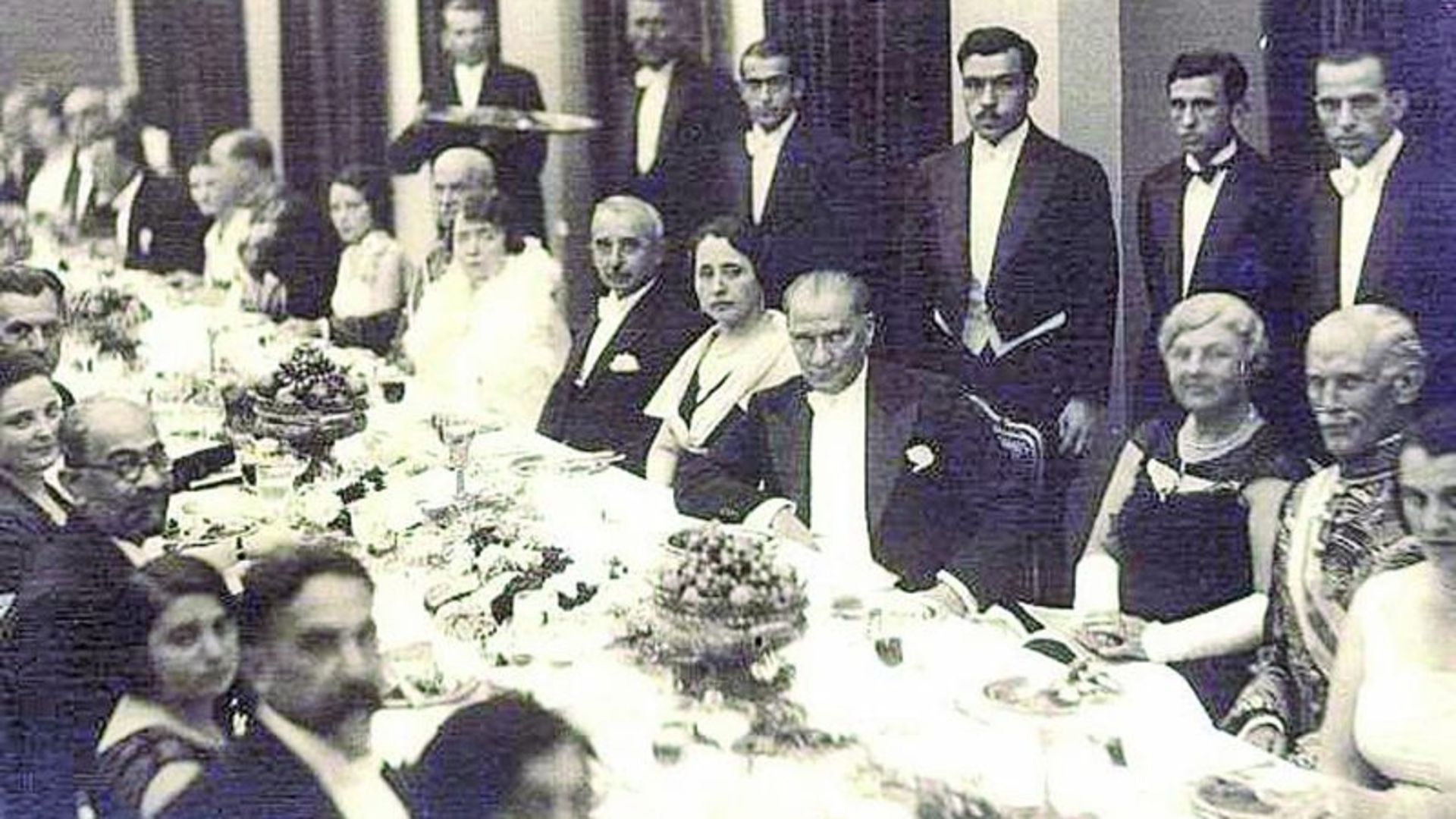 Atatürk en çok hangi yemekleri severdi? Atatürk'ün en sevdiği yemekler