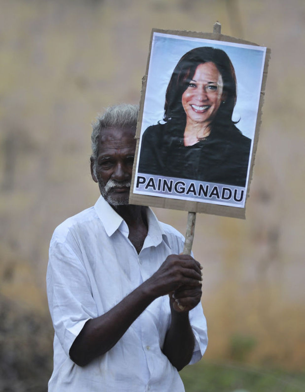 Kamala Harris'in seçim zaferi Hindistan'da dedesinin doğduğu Painganadu köyünde de kutlandı. 