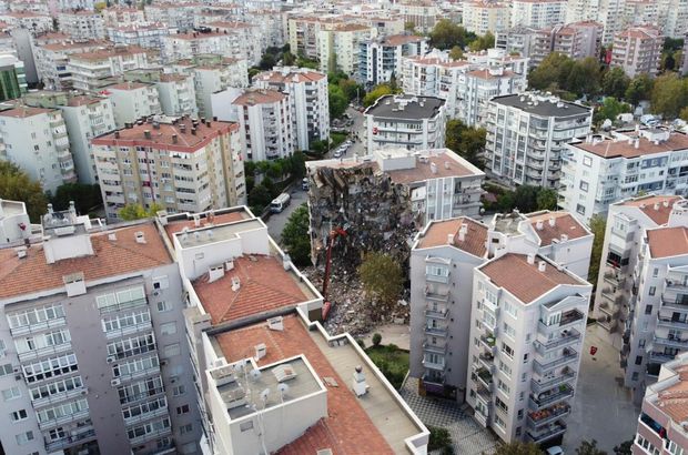 İzmir'de tahliye edilen ve yıkılan bina sayısı açıklandı