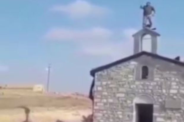 Azerbaycan askeri kilisede ezan okudu!