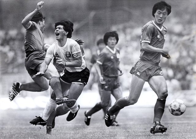 Son dakika Maradona hayatını kaybetti! İşte Maradona'nın futbol hayatı